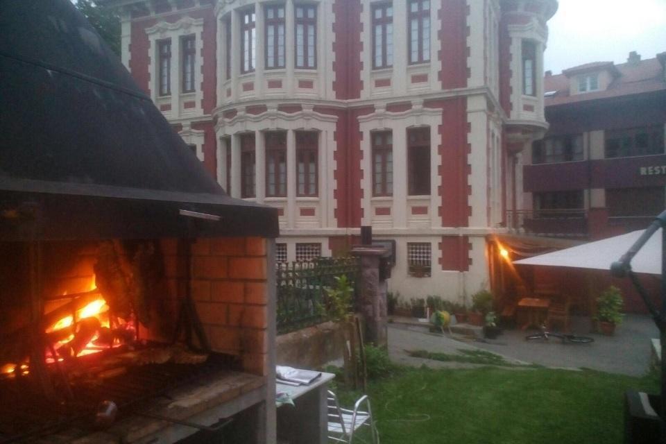 Hotel Restaurante Parador De Felechosa Extérieur photo